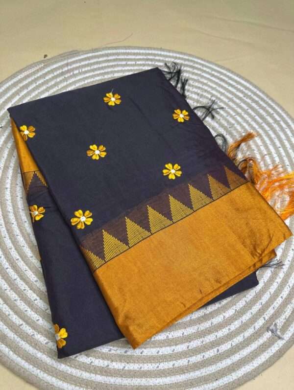 ILKAL SAREE - FLOWER PATTERN WITH GOLD BORDER